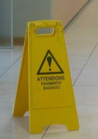 Знак "Осторожно! Мокрый пол" EUROMOP